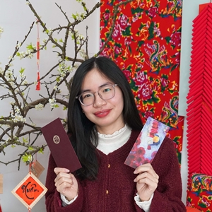 Ms Bui Hong Nhung
